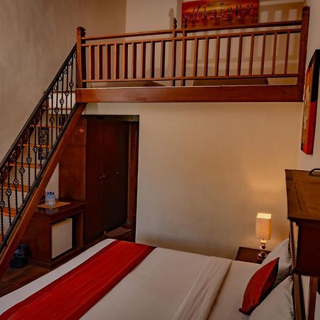 Hotel Puri Dibia Kuta Кута Екстер'єр фото