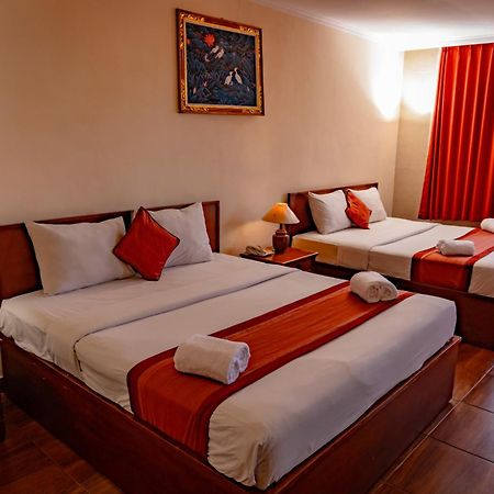 Hotel Puri Dibia Kuta Кута Екстер'єр фото