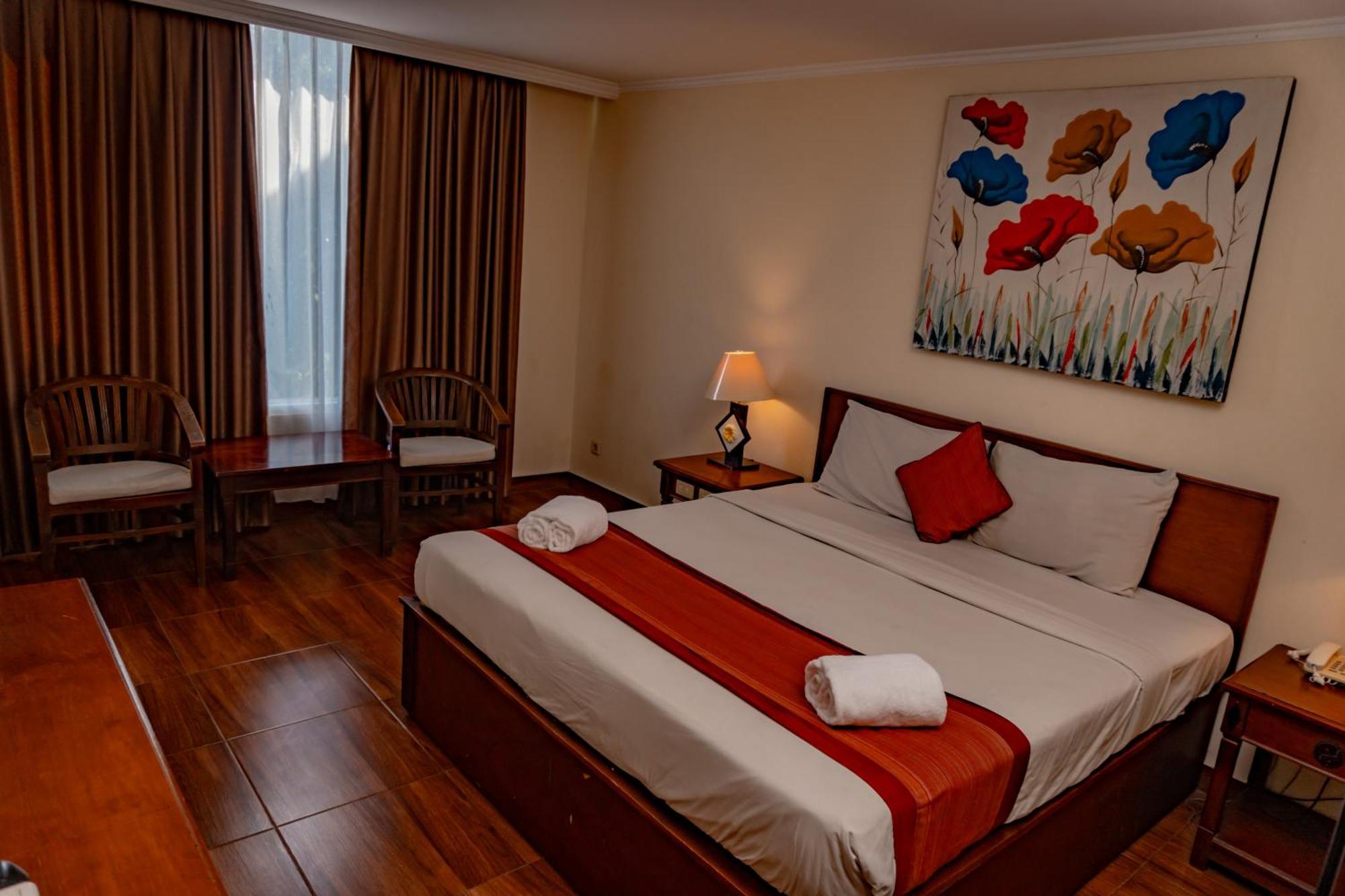 Hotel Puri Dibia Kuta Кута Екстер'єр фото