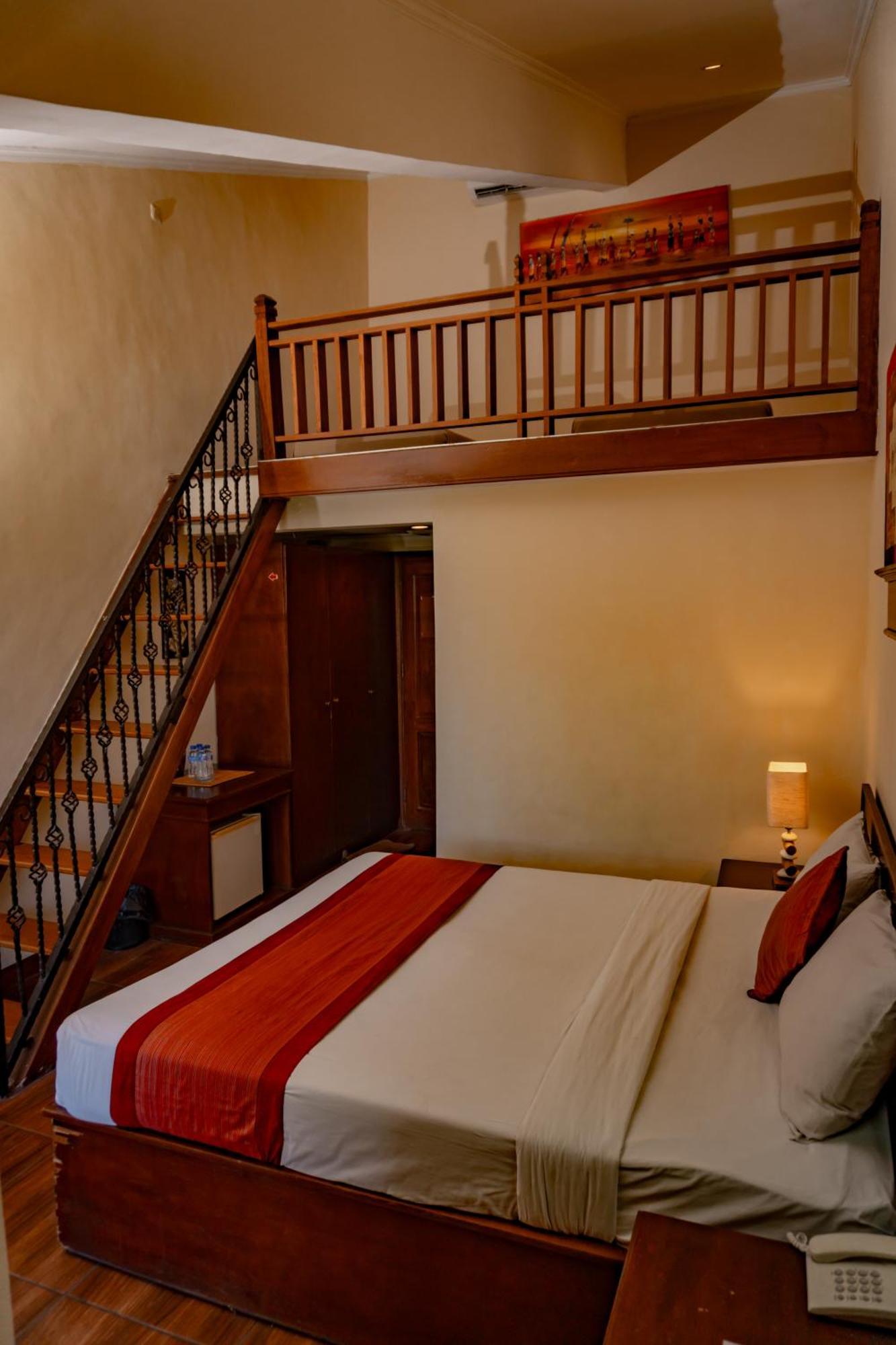 Hotel Puri Dibia Kuta Кута Екстер'єр фото